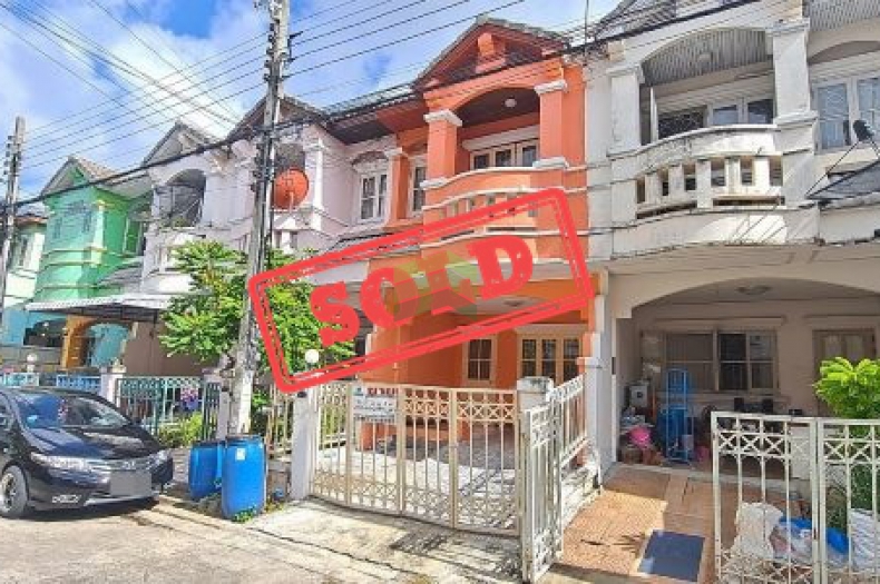 หมู่บ้านนันทนาการ์เด้นท์ บางปลา 22 บางพลี สมุทรปราการ ขายด่วน ทาวน์เฮ้าส์ 2 ชั้น เนื้อที่ 18 ตร.ว ทำเลดี พร้อมอยู่  ฟรีโอนแถมเงินสด 10,000 บาท