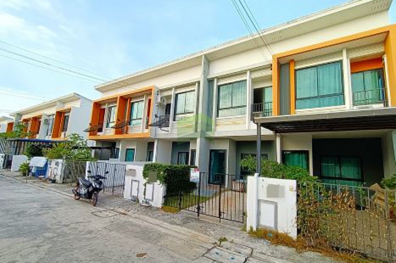 หมู่บ้านสิรารมย์ พลัส บางนา กม.29 Sirarom Plus Bangna Km.29 ขายด่วน ทาวน์โฮม 2 ชั้น เนื้อที่ 16 ตร.ว ทำเลดี ราคาต่อรองได้
