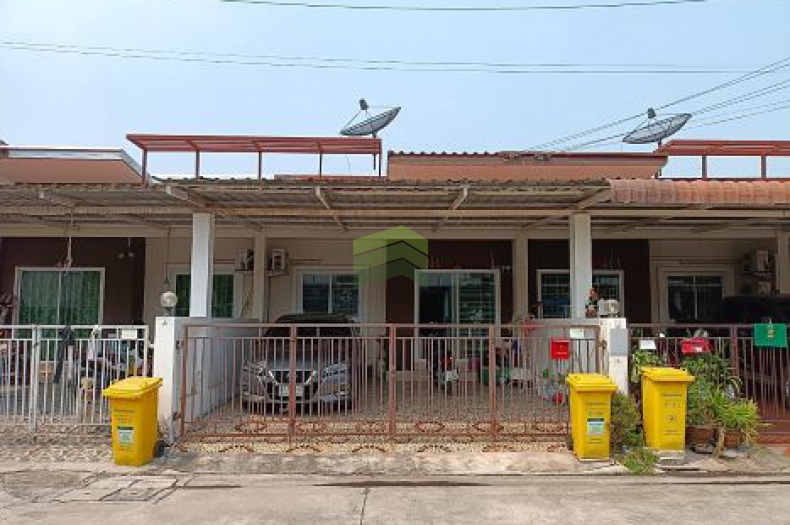 หมู่บ้านแสนมณี โครงการ 6 บ้านเก่า พานทอง ขายด่วน ทาวน์เฮ้าส์ 1 ชั้น เนื้อที่ 21.20 ตร.ว ต่อเติมครบ พร้อมอยู่