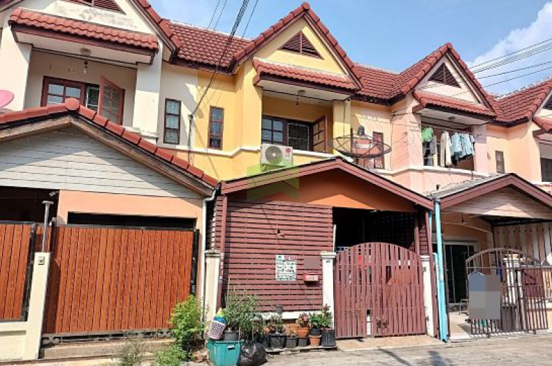หมู่บ้านสวีทโฮมปาร์ค บางบัวทอง ขายด่วน ทาวน์เฮ้าส์ 2 ชั้น เนื้อที่ 16.20 ตร.ว ทำเลดี ราคาไม่แพง