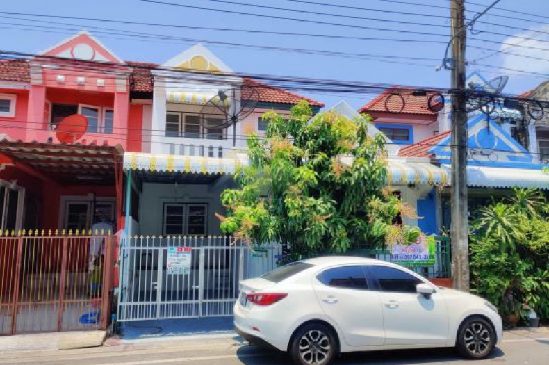 หมู่บ้านบารเมษฐ์ เทพารักษ์ กม.24 ขายด่วน ทาวน์เฮ้าส์ 2 ชั้น เนื้อที่ 22.30 ตร.ว ราคาถูก พร้อมอยู่อาศัย ต่อรองได้