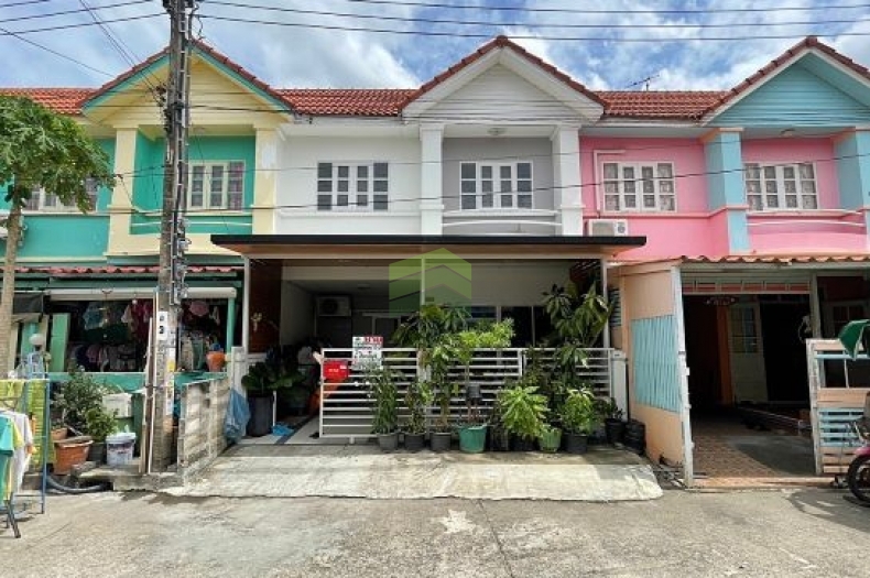 หมู่บ้านบัวทอง 4 บ้านกล้วย ไทรน้อย ขายด่วน ทาวน์เฮ้าส์ 2 ชั้น เนื้อที่ 18 ตร.ว ต่อเติมครบ ทำเลดี ราคาไม่แพง