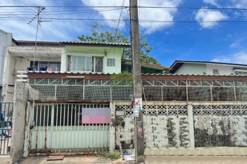 หมู่บ้านเพ็นโก้วิลล์ ศรีนครินทร์ PengoVill Srinakarin ขายด่วน ทาวน์เฮ้าส์ 2 ชั้น เนื้อที่ 53 ตารางวา ทำเลดี