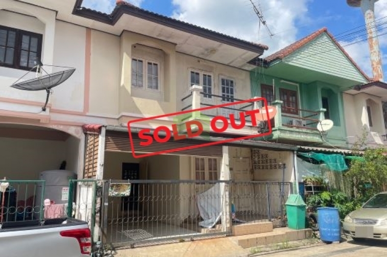 หมู่บ้าน พรรณนิภา 2 คลอง 4 ขายด่วน ทาวน์เฮ้าส์ 2 ชั้น เนื้อที่ 17.20 ตร.ว คลองหลวง ปทุมธานี