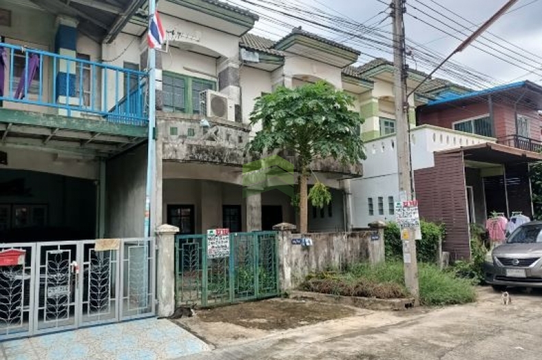 หมู่บ้าน นิวเวิลด์วิลล์ บางบัวทอง New World Ville ขายด่วน ทาวน์เฮ้าส์ 2 ชั้น เนื้อที่ 18.50 ตร.ว ทำเลดี ละหาร นนทบุรี
