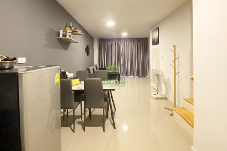 หมู่บ้านเทอร์ร่าวิลล์ ลาดหลุมแก้ว