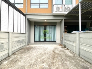 หมู่บ้านเทอร์ร่าวิลล์ ลาดหลุมแก้ว