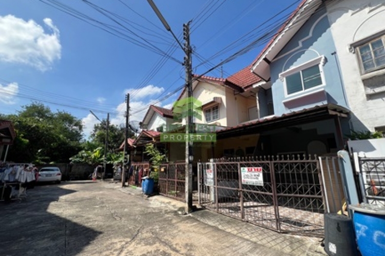 หมู่บ้านสวนทองวิลล่า8