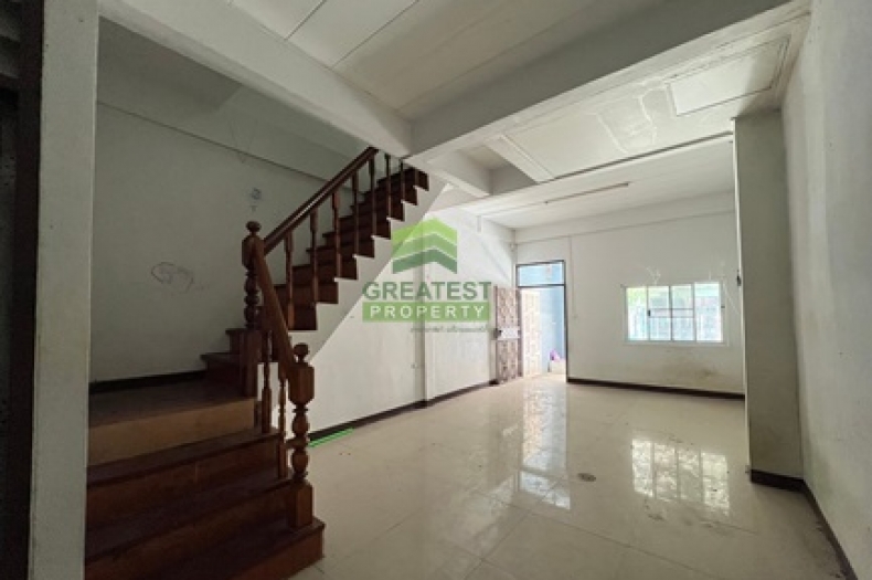 หมู่บ้านสวนทองวิลล่า8