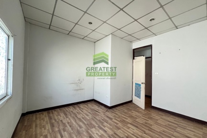 หมู่บ้านสวนทองวิลล่า8