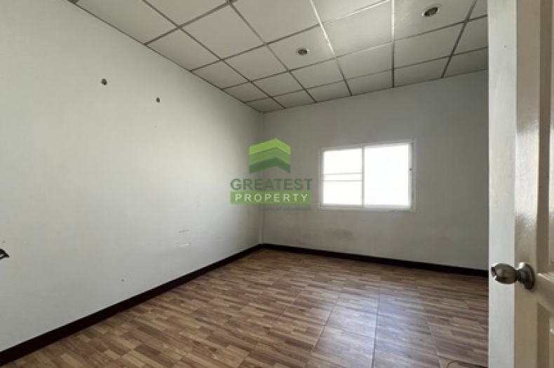 หมู่บ้านสวนทองวิลล่า8