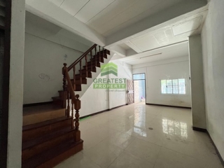 หมู่บ้านสวนทองวิลล่า8