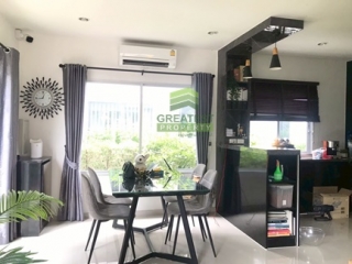 หมู่บ้านวิลล่าโนวา เทพารักษ์