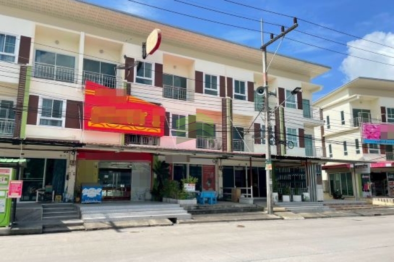 ขายอาคารพาณิชย์ 3 ชั้น ตลาดโกส้อง พระพรหม เนื้อที่ 22.40 ตร.ว ทำเลค้าขาย ติดถนนหลัก เหมาะกอบกิจการ ค้าขาย โฮมออฟฟิศ