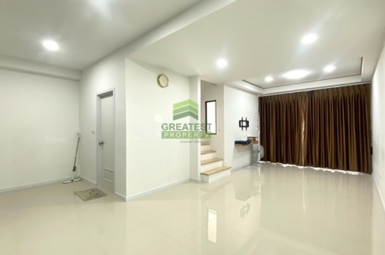 หมู่บ้านชีวาโฮม กรุงเทพ-ปทุม