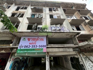 ภาพด้านหน้าอาคารพาณิชย์ 4 ชั้น 2 คูหา บนทำเลริมถนนสุขสวัสดิ์