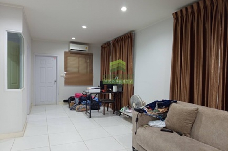 หมู่บ้านเดอะ มิราเคิล เทพารักษ์ The Miracle Thepharak 