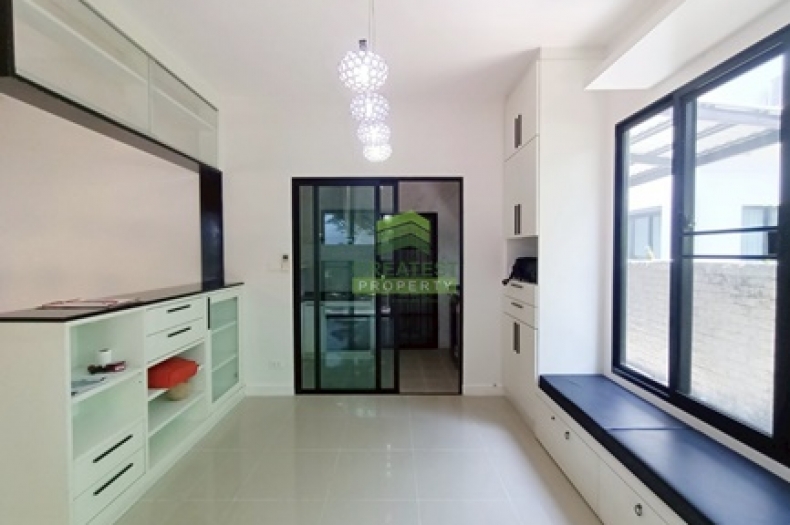 หมู่บ้านซีรีน เพชรเกษม พุทธมณฑลสาย3