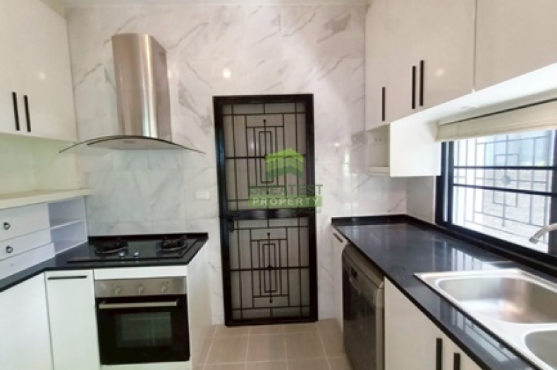 หมู่บ้านซีรีน เพชรเกษม พุทธมณฑลสาย3