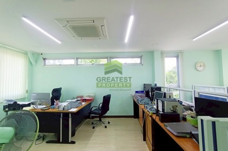 หมู่บ้านภัทรนิเวศน์ลากูน