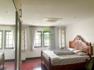 หมู่บ้านภัทรนิเวศน์ลากูน