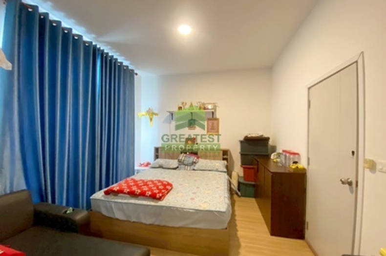 ห้องนอนทาวน์โฮม 4 ห้องนอน กิ่งแก้ว