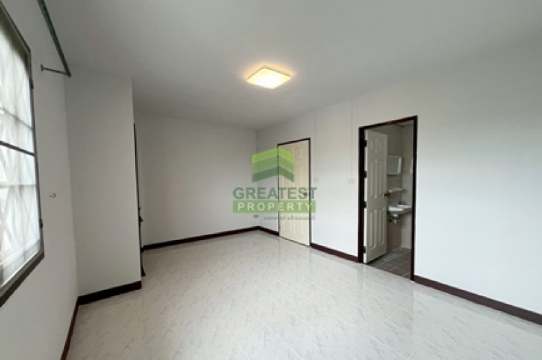 ทาวน์โฮม กระทุ่มล้ม18