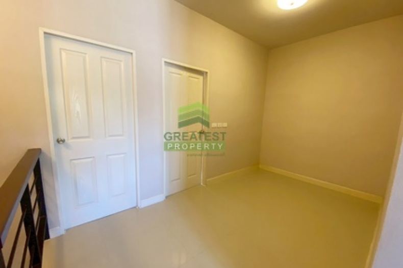 หมู่บ้านธนารินทร์ ทาวน์โฮม3 ประชาอุทิศ