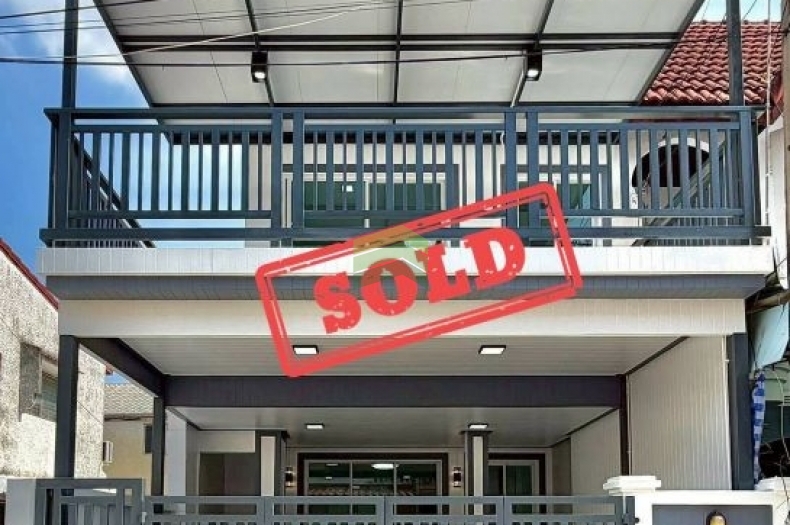 ขายทาวน์เฮ้าส์ 2 ชั้น ประชาราษฎร์14 ตลาดขวัญ นนทบุรี เนื้อที่ 20 ตร.ว แปลงมุม ทำเลดี ใกล้บิ๊กซีติวานนท์