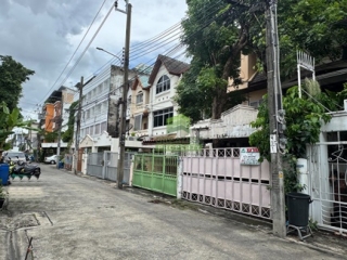 ทาวน์โฮม ซอยลาดพร้าว 64 แยก 7