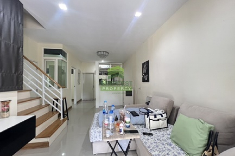 หมู่บ้านโกลเด้นทาวน์2 พระราม2