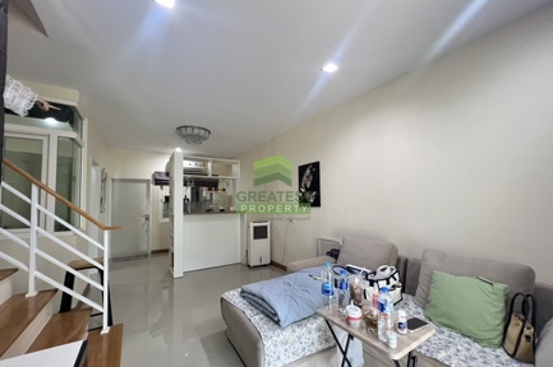 หมู่บ้านโกลเด้นทาวน์2 พระราม2