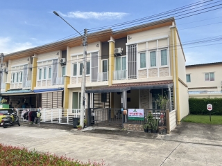 หมู่บ้านโกลเด้นทาวน์2 พระราม2