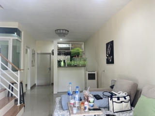 หมู่บ้านโกลเด้นทาวน์2 พระราม2