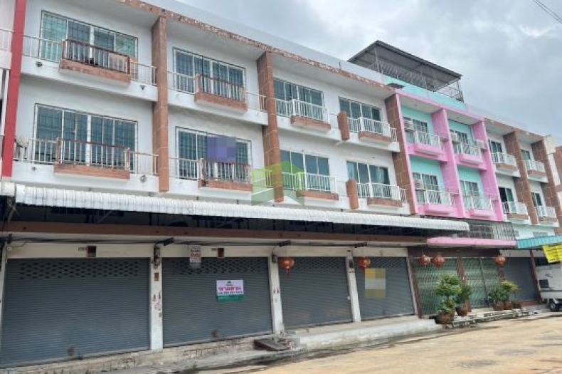 ขายอาคารพาณิชย์ 3.5 ชั้น ซอยสะแกงาม43 พระราม2 เนื้อที่ 17 ตร.ว ทำเลดี ใกล้ทางด่วน เหมาะอยู่อาศัย ประกอบธุรกิจ สำนักงานออฟฟิต โกดัง คลังสินค้า