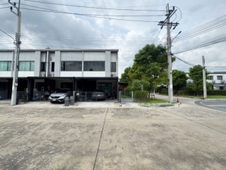 หมู่บ้านพลีโน่พระราม 9 กรุงเทพกรีฑา 2