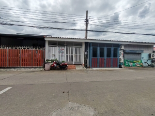 หมู่บ้านบูรพาวิลล่า 16