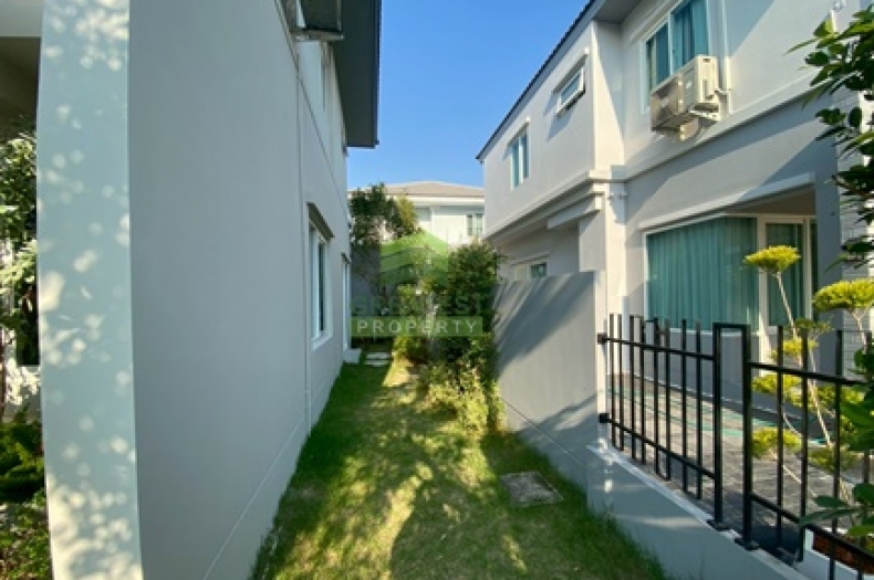 หมู่บ้าน อินนิซิโอ ศรีนครินทร์ Inizio Srinakarin