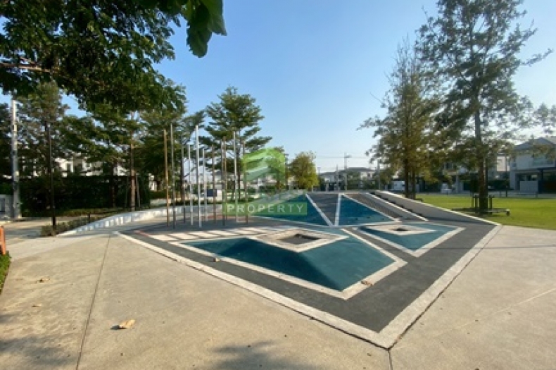 หมู่บ้าน อินนิซิโอ ศรีนครินทร์ Inizio Srinakarin