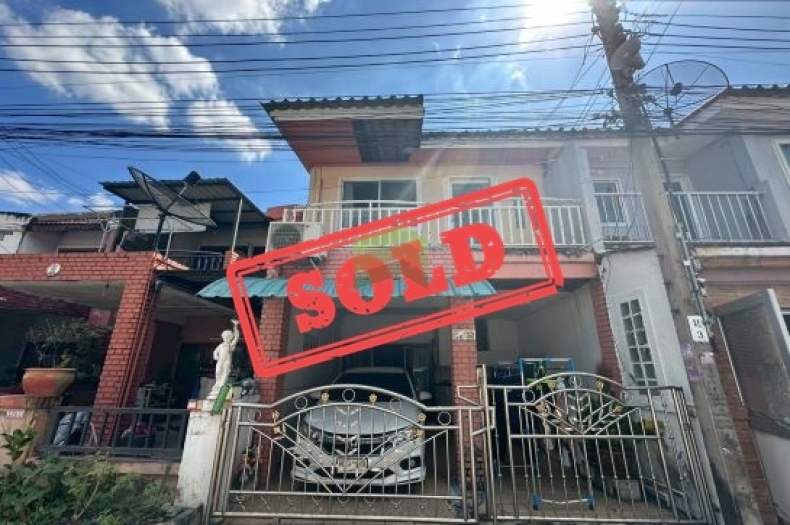 หมู่บ้านเมืองทองธานี 3/6 มณีพิมาน ขายด่วน ทาวน์เฮ้าส์ 2 ชั้น เนื้อที่ 20 ตร.ว ตกแต่งครบ ทำเลดี