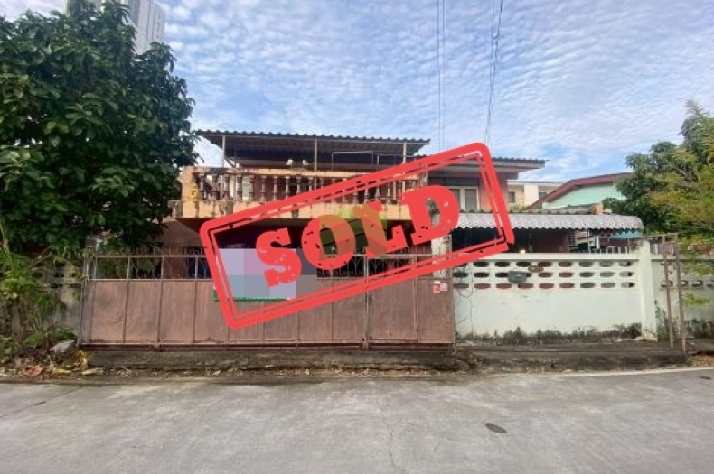 ขายที่ดิน พร้อมสิ่งปลกสร้าง หมู่บ้านเลิศนิมิต 2 บางนา-ตราด เนื้อที่ 45 ตร.ว พื้นที่ใช้สอยเยอะ ทำเลดี ใกล้เมกะ บางนา