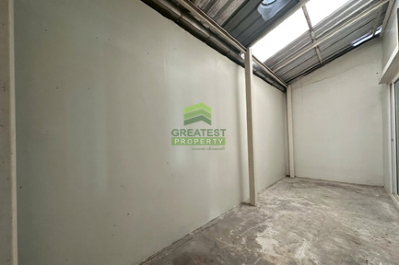 หมู่บ้าน โกลเด้นทาวน์ พระราม 2 