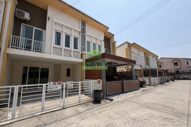 หมู่บ้าน โกลเด้นทาวน์ พระราม 2 