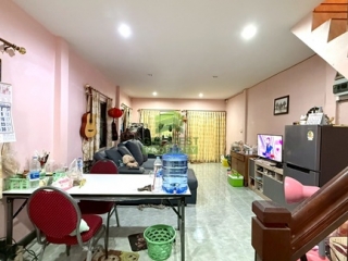 หมู่บ้านมิตรประชา ปากเกร็ด