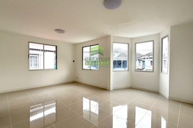 หมู่บ้านคันทรีอินทาวน์ ท่าอิฐ ไทรม้า 