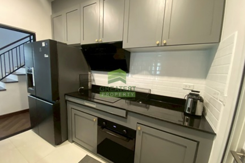 หมู่บ้าน บริทาเนีย BRITANIA บางนา-ศรีวารี