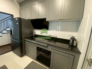 หมู่บ้าน บริทาเนีย BRITANIA บางนา-ศรีวารี