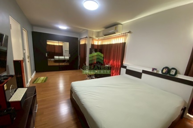 หมู่บ้าน พฤกษ์ลดา ประชาอุทิศ 90 