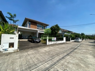 หมู่บ้าน พฤกษ์ลดา ประชาอุทิศ 90 