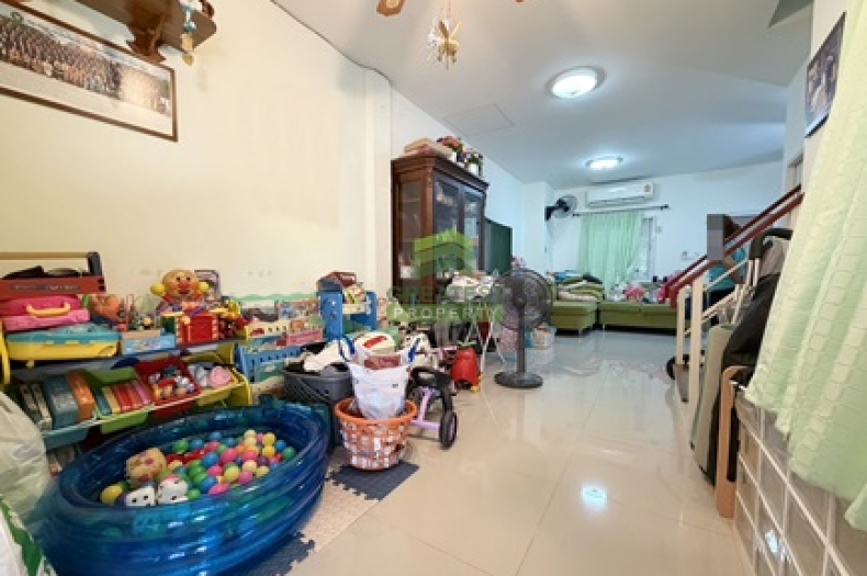 หมู่บ้าน แกรนด์กิตติยา พุทธมณฑลสาย4 คลองโยง 